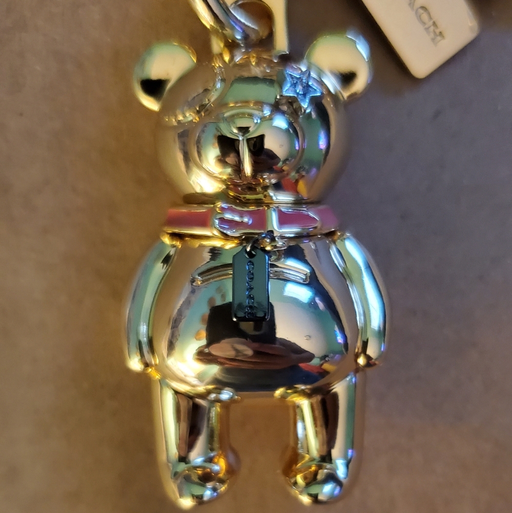 🎀SOLD🎀 Coach 3D Bear Purse Charm/Key Fob - Picture 3 of 5